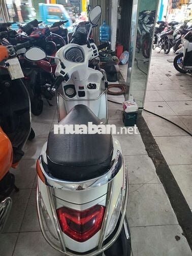 Yamaha Grande màu Trắng