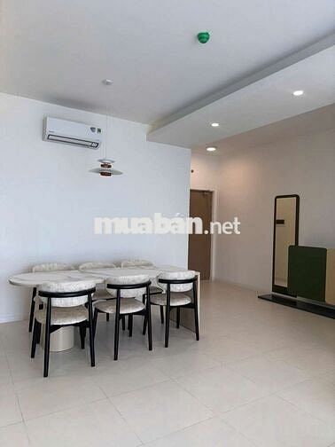 Cho thuê căn hộ 3 PN 137 m2 full nội thất cao cấp 24 triệu/tháng