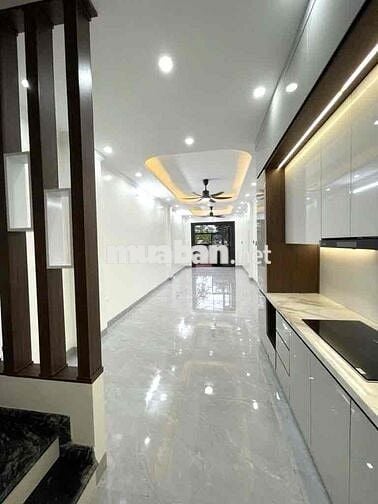 trung tâm việt Hưng Long biên nhà mới tương lai rạng ngời