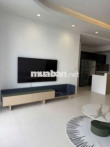 Cho thuê căn hộ 3 PN 137 m2 full nội thất cao cấp 24 triệu/tháng