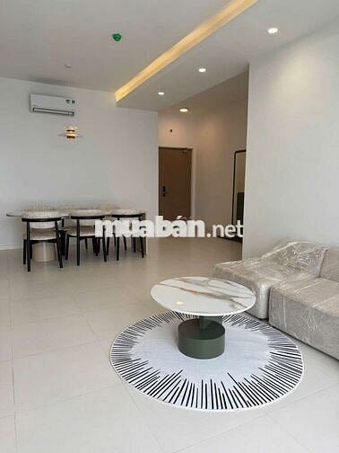 Cho thuê căn hộ 3 PN 137 m2 full nội thất cao cấp 24 triệu/tháng