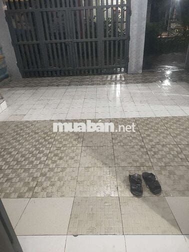 Nhà nguyên căn 2 PN 2 WC chỉ 1tr tháng