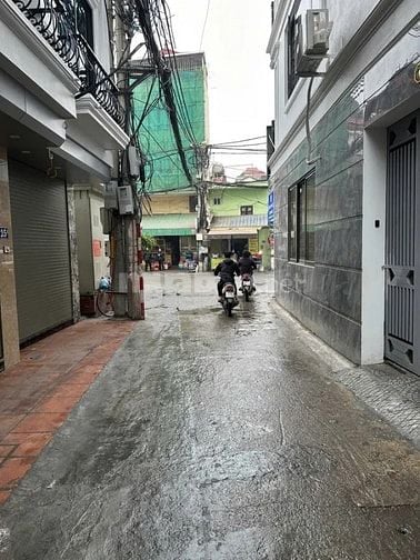 Bán nhà Xuân La ,ô tô vào nhà ,ngõ  kinh doanh,có thang máy, giá 16 tỷ