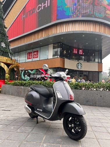 🚨 BÁN VESPA GTS 150cc – ĐEN NHÁM SIÊU NGẦU 🚨 🛵 Mạnh mẽ – Sang trọng