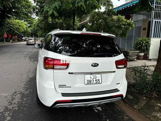 Kia Sedona 2015 2.2L DATH - 120000 km