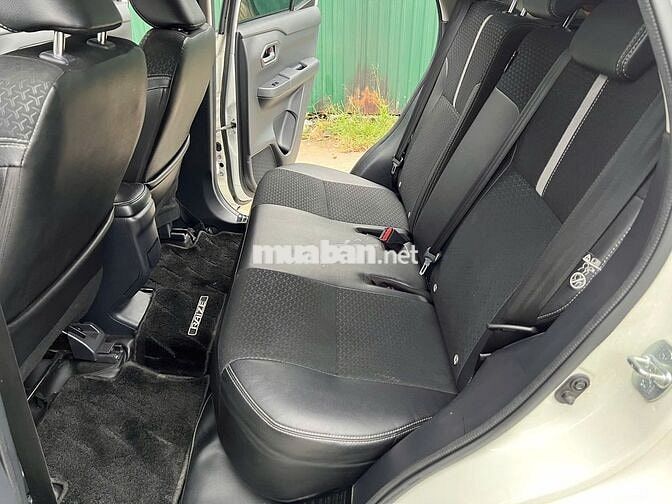 Toyota Raize 2021 Trắng 44000 km rất mới