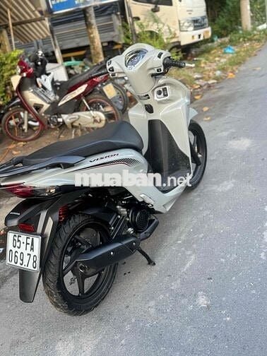 bán hoặc trao đổi