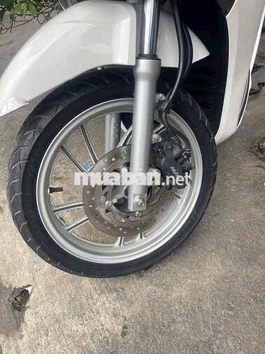 Honda SH 150 Trắng