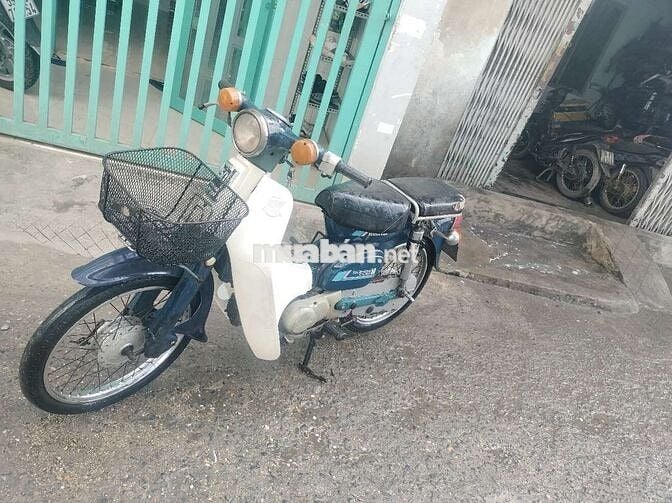 Cần bán chiếc cúp 81 có giấy thành phố