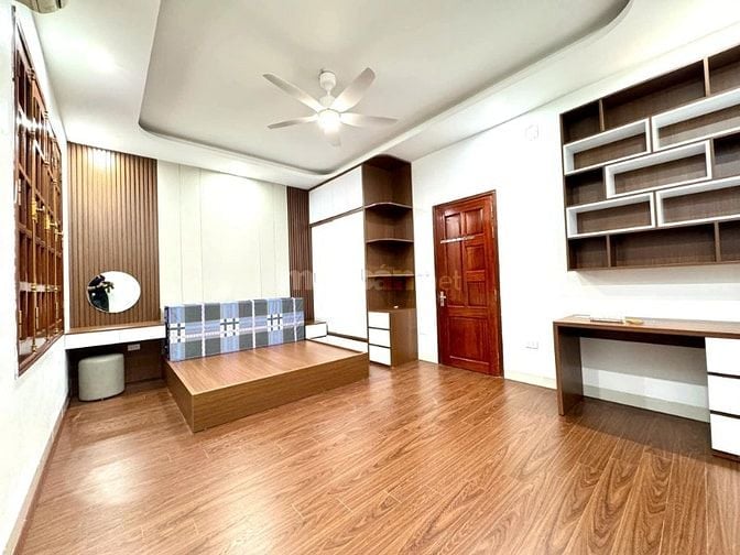 Bán nhà phố Tứ Liên, Q Tây Hồ, gần Hồ Tây, 70m2, 6 tầng,thang máy, ô t