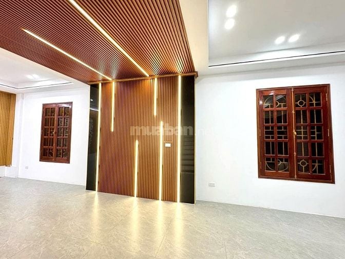 Bán nhà phố Tứ Liên, Q Tây Hồ, gần Hồ Tây, 70m2, 6 tầng,thang máy, ô t