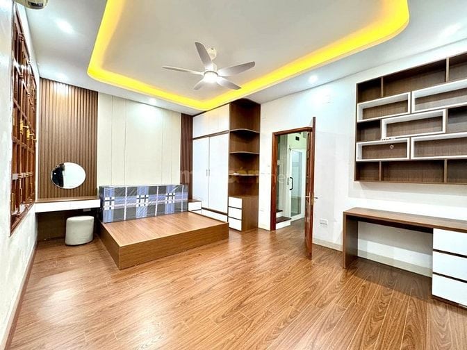 Bán nhà phố Tứ Liên, Q Tây Hồ, gần Hồ Tây, 70m2, 6 tầng,thang máy, ô t