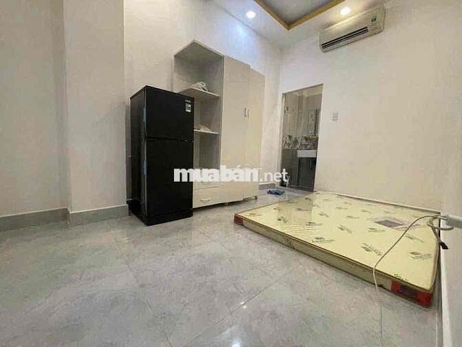 Cho thuê phòng cửa sổ mới ở Trần Văn Đang Q3 gần Ga Sài Gòn