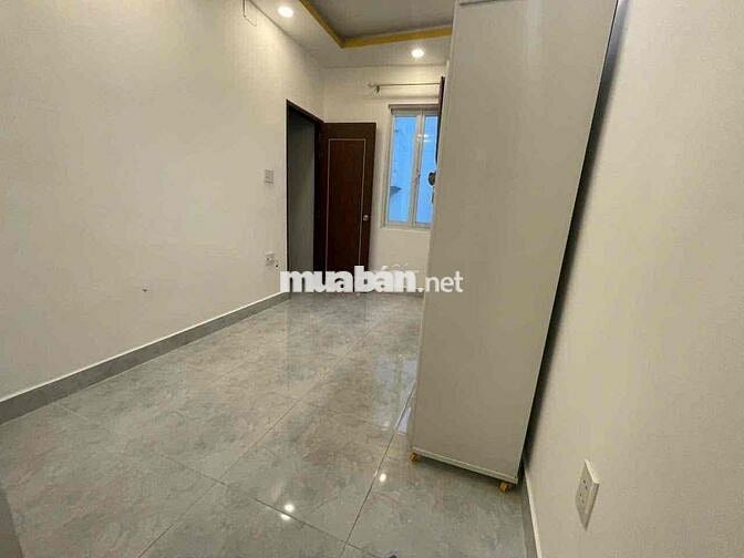 Cho thuê phòng cửa sổ mới ở Trần Văn Đang Q3 gần Ga Sài Gòn