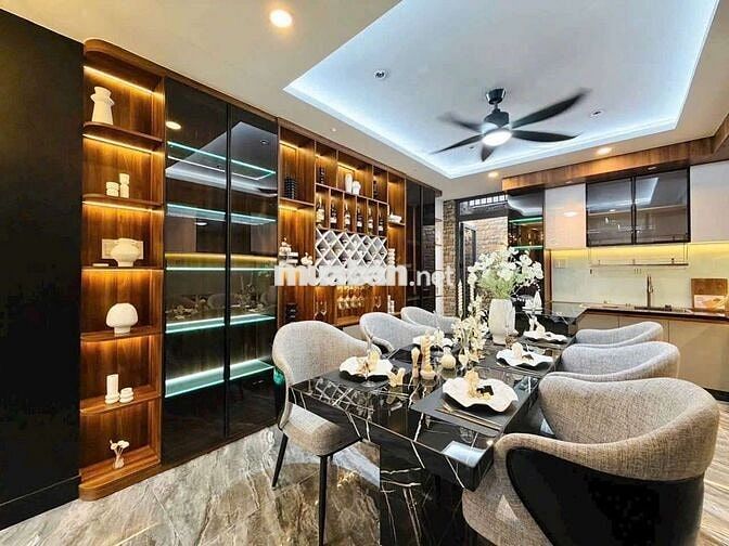 CHO THUÊ NHÀ FULL NT 5PN 7WC HẺM 114 PHẠM VĂN CHIÊU