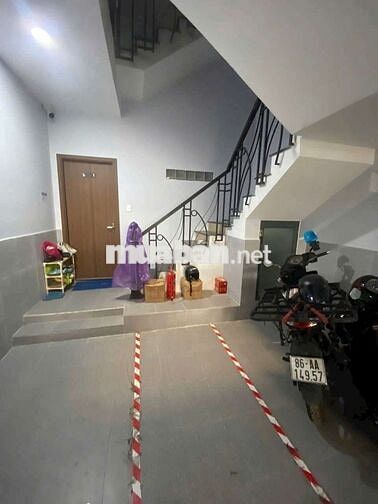 Gần Cityland 4x20m bán CHDV đường 10m, full nội thất thu 50tr, 12ty TL