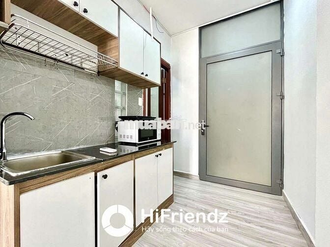 Cho thuê phòng mới sạch sẽ ngay mặt tiền đường Nguyễn Văn Cừ Quận 5