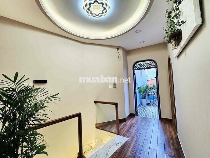 NGAY VÒNG XOAY LÊ ĐẠI HÀNH - 3PN có PN trệt - NHÀ MỚI ĐÓN NOEL ĐÓN TÊT