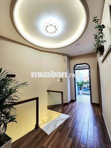 NGAY VÒNG XOAY LÊ ĐẠI HÀNH - 3PN có PN trệt - NHÀ MỚI ĐÓN NOEL ĐÓN TÊT