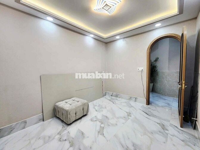 NGAY VÒNG XOAY LÊ ĐẠI HÀNH - 3PN có PN trệt - NHÀ MỚI ĐÓN NOEL ĐÓN TÊT