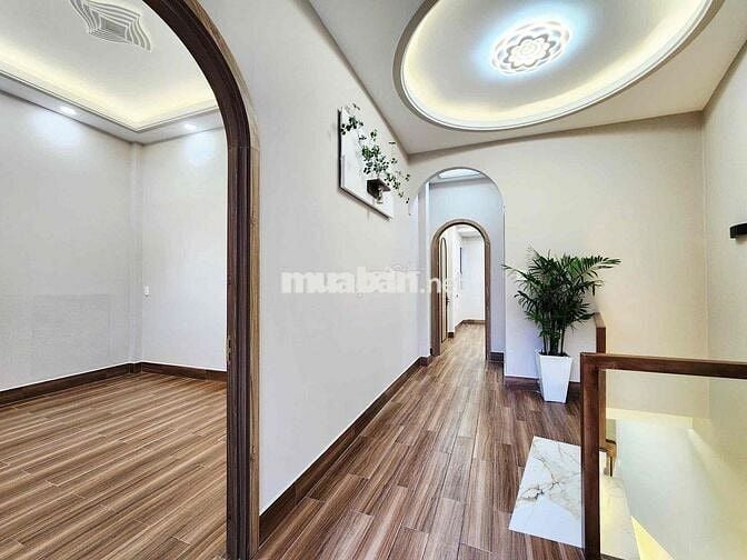 NGAY VÒNG XOAY LÊ ĐẠI HÀNH - 3PN có PN trệt - NHÀ MỚI ĐÓN NOEL ĐÓN TÊT