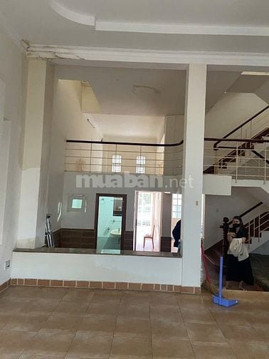 RẺ QUÁ, BIỆT THỰ ĐƯỜNG 25 KHU GIGAMALL,7MX20M,1 TRỆT 2 LẦU,4PN, 23.5TR