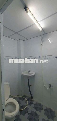 BÁN NHÀ MẶT TIỀN HẺM 6 MÉT. THÔNG THOÁNG