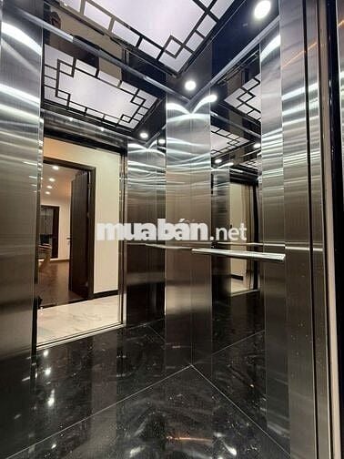 SIÊU PHẨM HIẾM PHỐ GIA QUẤT– NGỌC LÂM – Ô TÔ VÀO NHÀ– VỊ TRÍ ĐẮC ĐỊA