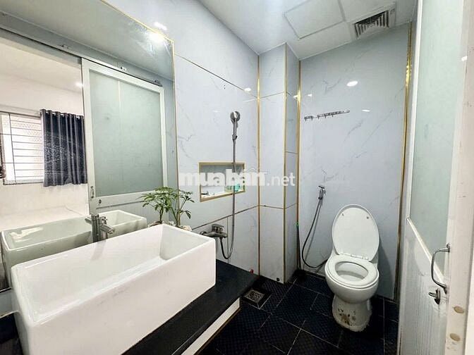 CHO THUÊ TÒA NHÀ CHDV MẶT TIỀN ĐƯỜNG BẠCH ĐẰNG – P2 TÂN BÌNH