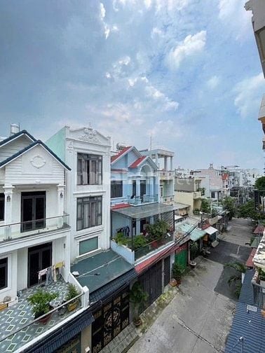 Cho thuê Nhà phố 4PN 5WC Đường Trần Thị Năm, P. Trung Mỹ Tây - Tp.HCM