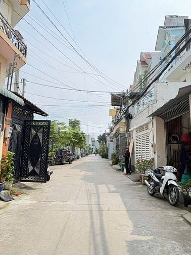 Cho thuê Nhà phố 4PN 5WC Đường Trần Thị Năm, P. Trung Mỹ Tây - Tp.HCM