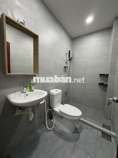 Nhà mới nguyên căn, DTSD 60m2, 2PN, hẻm Nguyễn Công Trứ, Quận 1