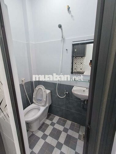 Cho thuê nhà nguyên căn 2 phòng ngủ