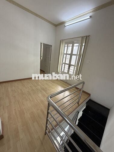 Nhà mới nguyên căn, DTSD 60m2, 2PN, hẻm Nguyễn Công Trứ, Quận 1