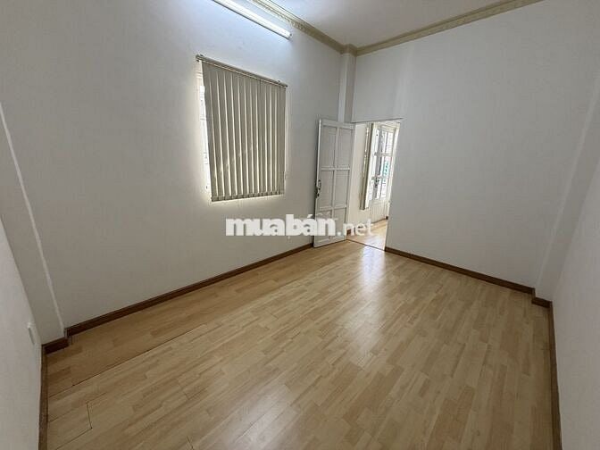 Nhà mới nguyên căn, DTSD 60m2, 2PN, hẻm Nguyễn Công Trứ, Quận 1