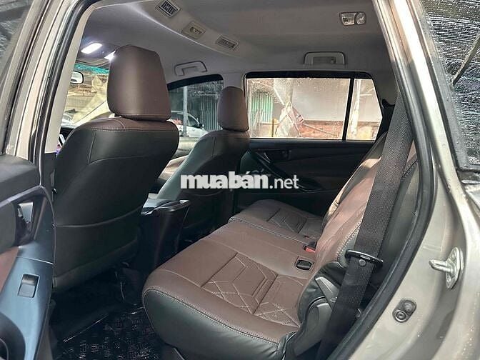 Toyota Innova E 2019 máy Rin