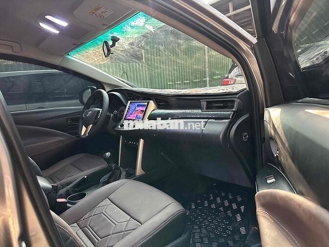 Toyota Innova E 2019 máy Rin