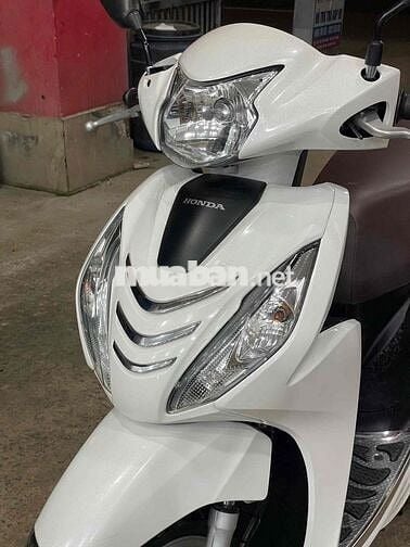 Honda Vision 2024 màu Trắng