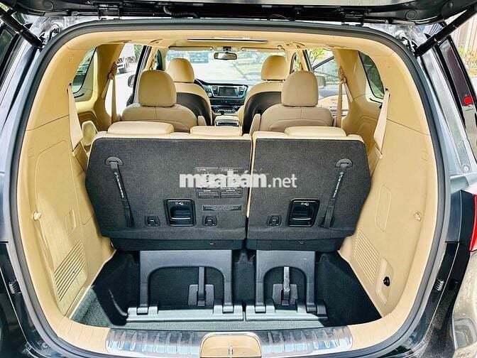 Kia Sedona 2018 2.2 DATH - 71000 km