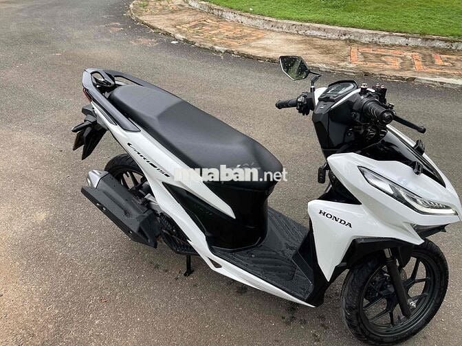 bán Vario màu trắng