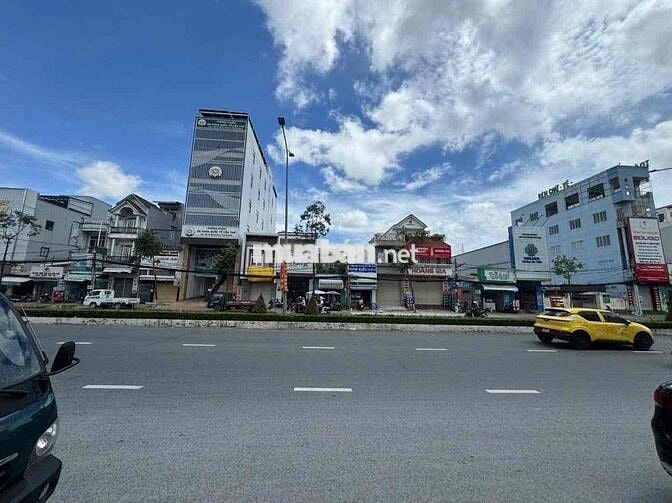 Nhà Trệt trống suốt đường Nguyễn Văn Cừ gần chợ An Hoà Thuận