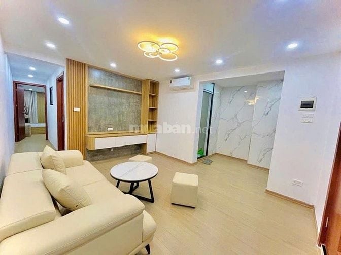 Chính chủ bán nhà phố Quỳnh Mai