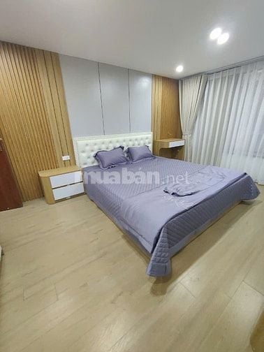 Chính chủ bán nhà phố Quỳnh Mai