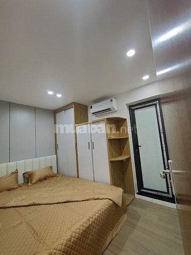 Chính chủ bán nhà phố Quỳnh Mai