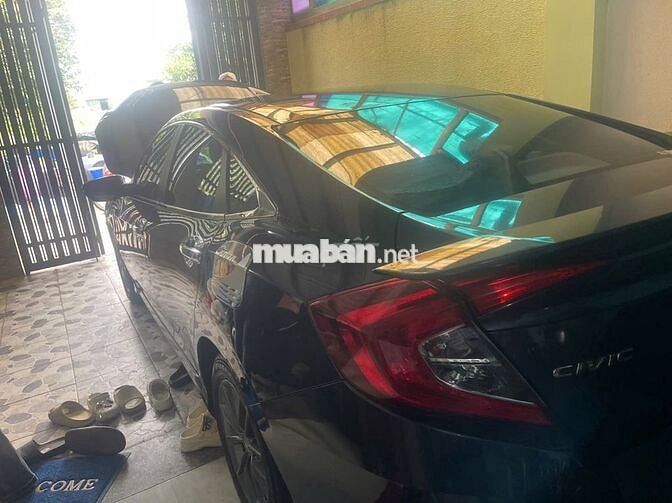 Bán Honda  ci-vic  2020  20.000 km  giá 560 triệu