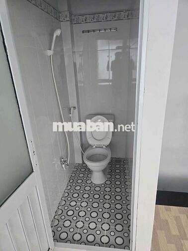 Cho thuê nhà Lý Thường Kiệt 3Tầng 2pn 3wc ban công