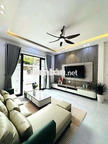 Toà nhà căn hộ cao tầng 3 tầng kiệt phan thamh ngay Trung tâm Đà Nẵng