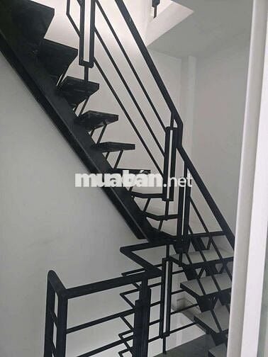 Cho thuê nhà Lý Thường Kiệt 3Tầng 2pn 3wc ban công