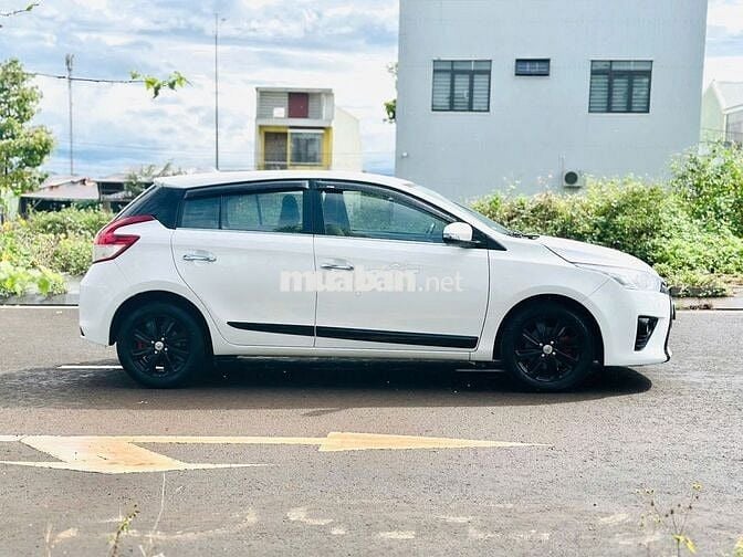 Toyota Yaris 2015 G màu Trắng