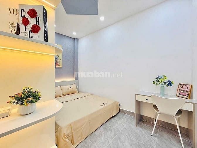 Nhà cần bán gấp siêu phẩm Phạm Văn Hai, P5, Tân Bình, 2,65 tỷ,sổ riêng